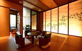 全室露天風呂付・個室食　箱根藍瑠